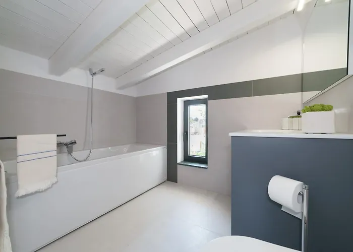 Kalinifta Bed & Breakfast 4*