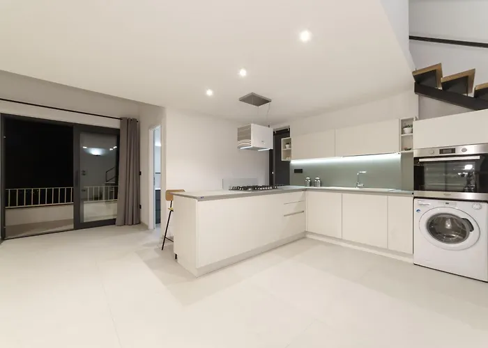 Bed & Breakfast Kalinifta 4*